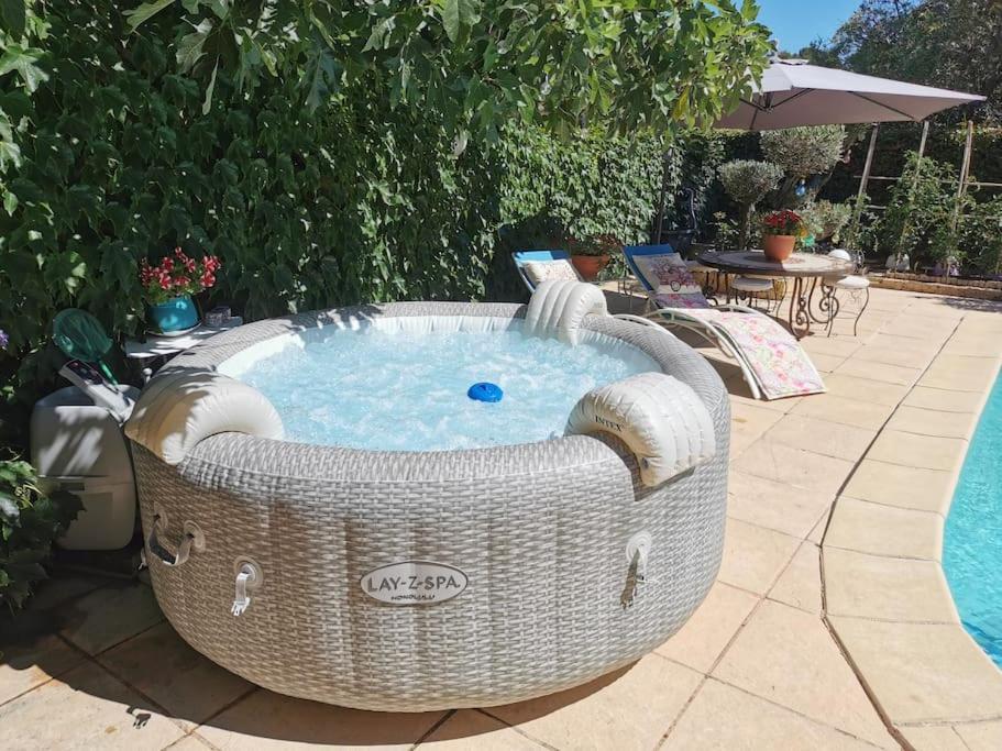 Le Jardin De Mae Bouc-Bel-Air Exterior foto