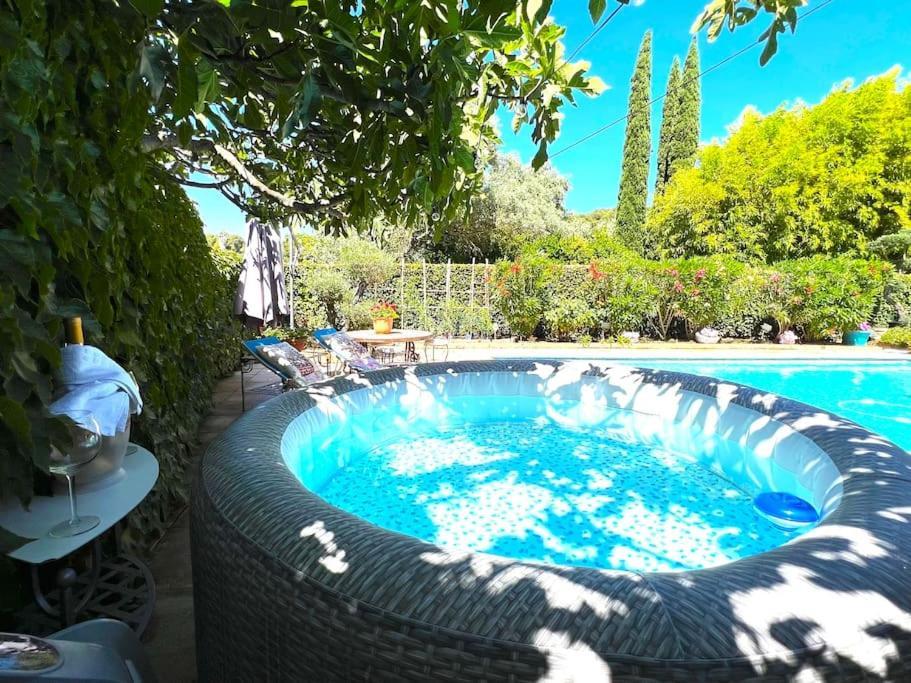 Le Jardin De Mae Bouc-Bel-Air Exterior foto